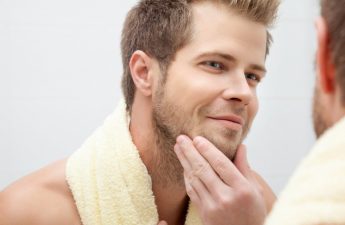 cánh mày râu cũng cần nên chăm sóc da hằng ngày để da khỏe