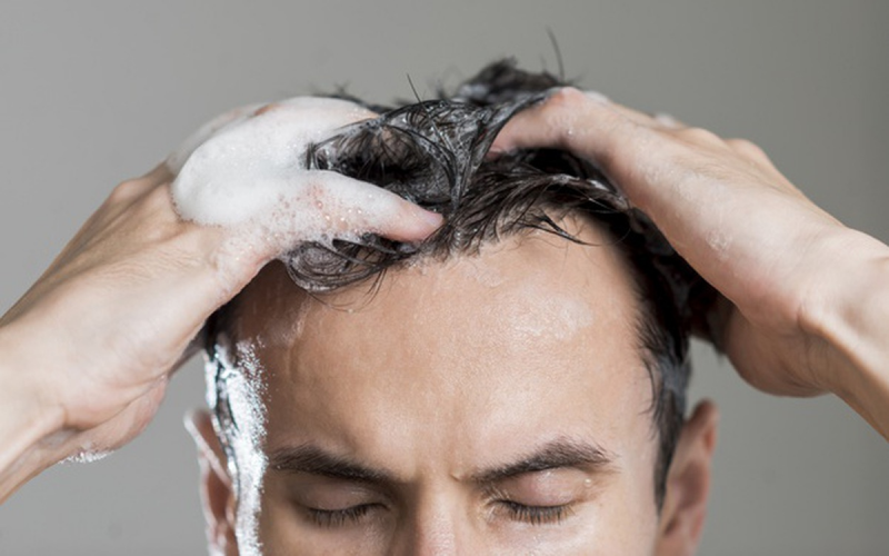 Dầu gội đầu chăm sóc tóc dành cho nam giới