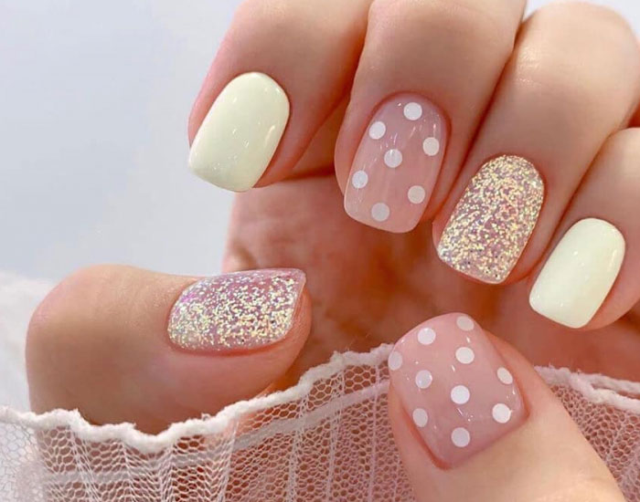 Review những mẫu nail tối giản cho chị em hướng nội