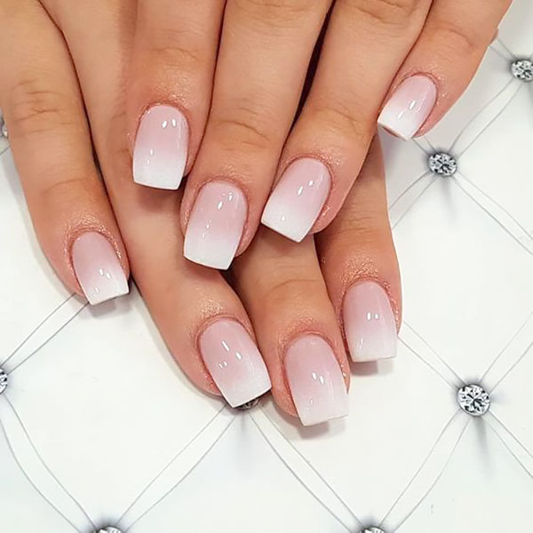 Review những mẫu nail tối giản cho chị em hướng nội