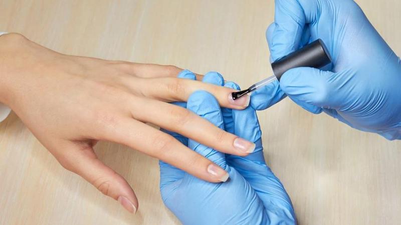 Xu hướng dịch vụ làm nail tại nhà cho cô nàng bận rộn