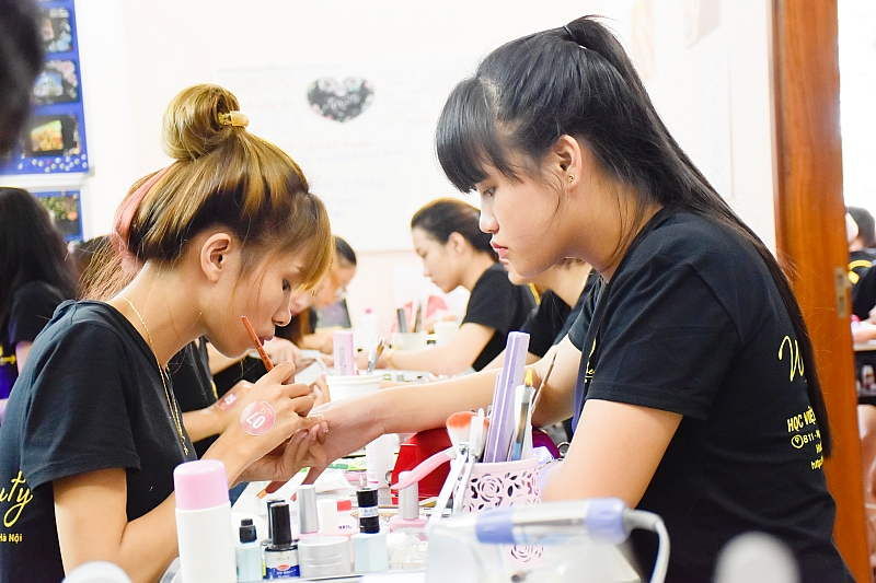 Những góc khuất ngành nghề nail mà ích người biết tới