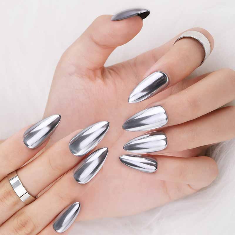 Điểm qua những mẫu nail đẹp dành cho các cô nàng sành điệu